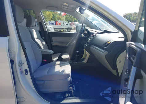 2014 Subaru Forester 2.5I Premium z USA, uszkodzony, nr VIN JF2SJACC6EG497914